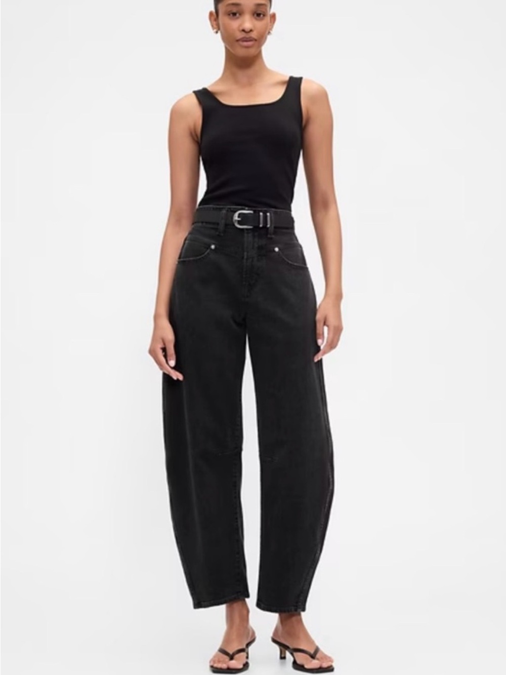 GAP High Waist Wide Leg Barrel Jeans in Washed Black Denim Size 4 / 27 R